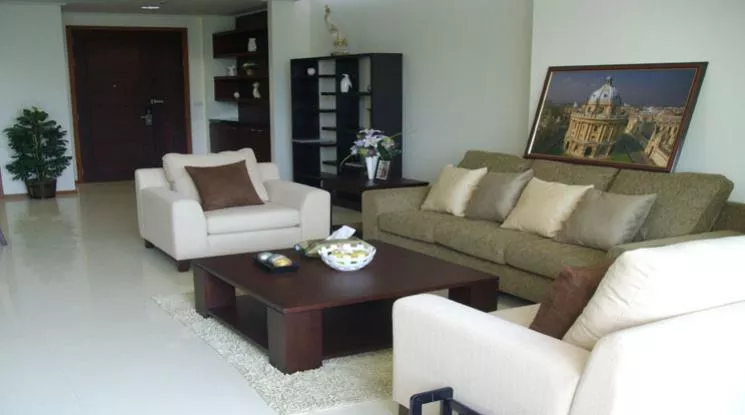  1  3 br Apartment For Rent in Sukhumvit ,Bangkok BTS Phrom Phong at Fully Furnished Suites 1412545