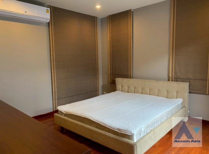 6  4 br House For Rent in Sukhumvit ,Bangkok BTS Phrom Phong 2312572