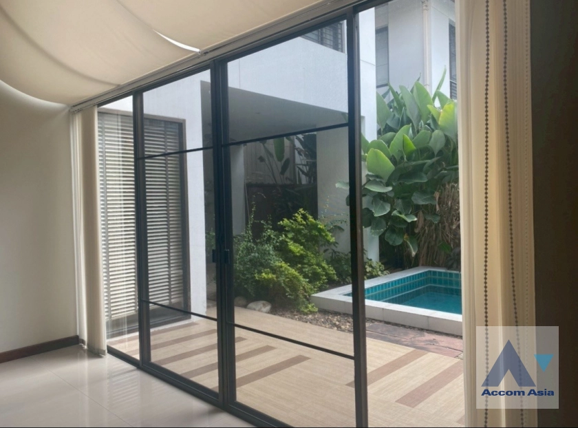 unitPrivate Swimming Pool, Pet friendly |  4 Bedrooms  House For Rent in Sukhumvit, Bangkok  near BTS Phrom Phong (2312572)