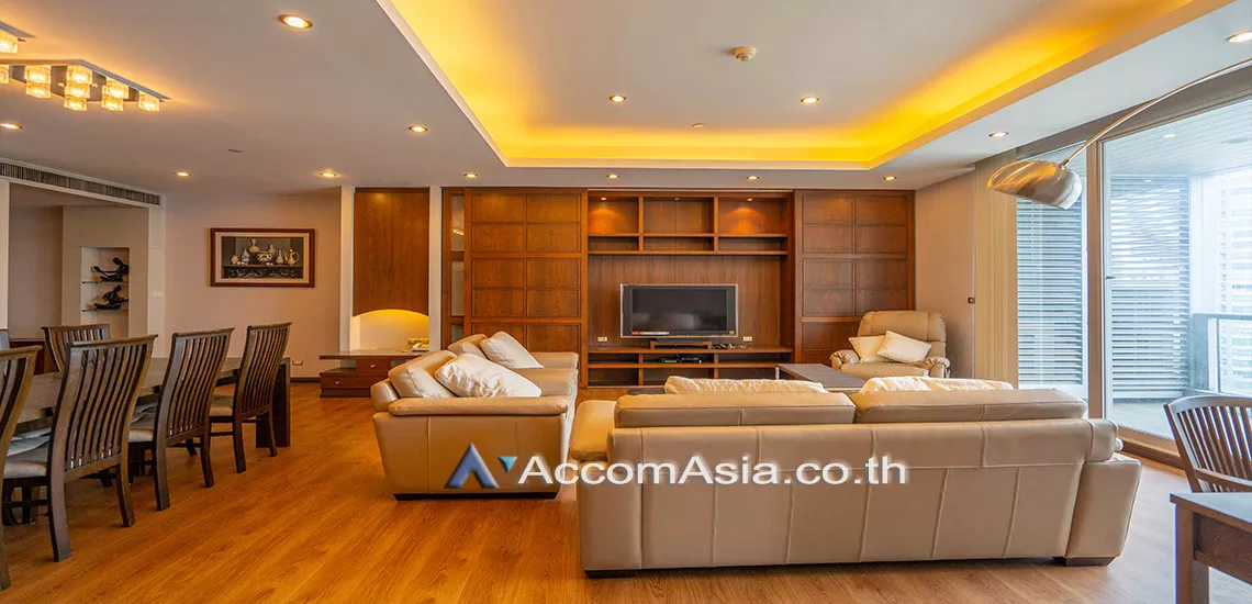  3 Bedrooms  Condominium For Rent & Sale in Sathorn, Bangkok  near BTS Chong Nonsi (1512595)