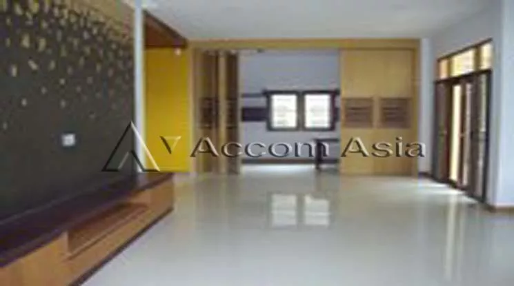  1  4 br House For Rent in Ratchadapisek ,Bangkok  at Peaceful Compound 1812605