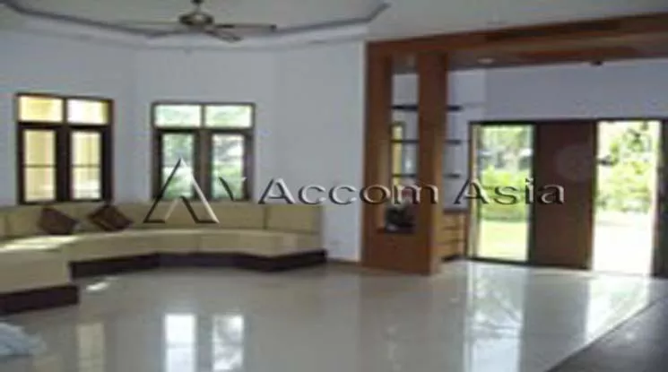  1  4 br House For Rent in Ratchadapisek ,Bangkok  at Peaceful Compound 1812605