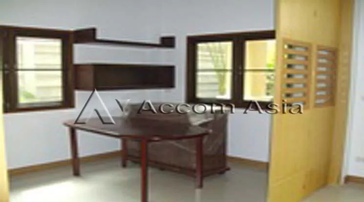 4  4 br House For Rent in Ratchadapisek ,Bangkok  at Peaceful Compound 1812605