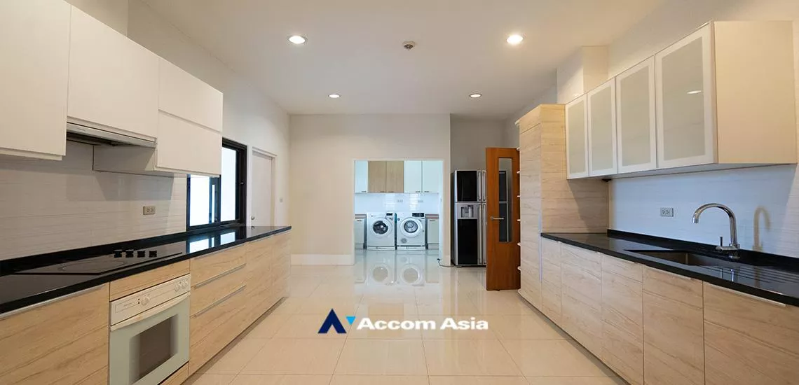 5  4 br Apartment For Rent in Sukhumvit ,Bangkok BTS Thong Lo at Greenery area in CBD 10105