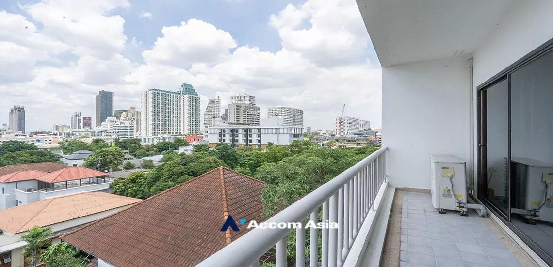 8  4 br Apartment For Rent in Sukhumvit ,Bangkok BTS Thong Lo at Greenery area in CBD 10105