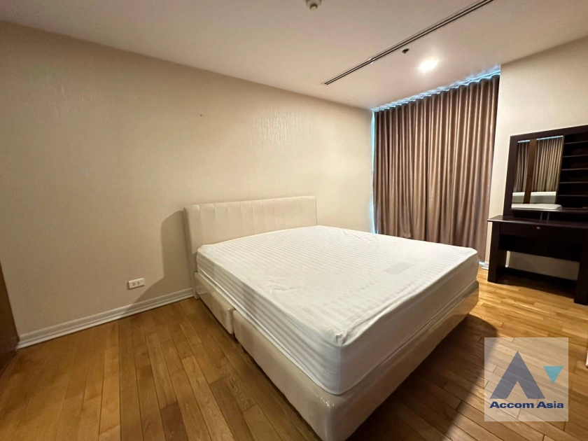 11  2 br Condominium for rent and sale in Silom ,Bangkok BTS Sala Daeng - MRT Silom at The Legend Saladaeng 1512622