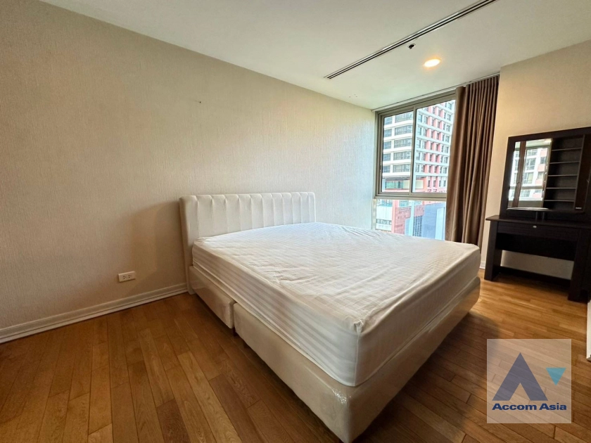 10  2 br Condominium for rent and sale in Silom ,Bangkok BTS Sala Daeng - MRT Silom at The Legend Saladaeng 1512622