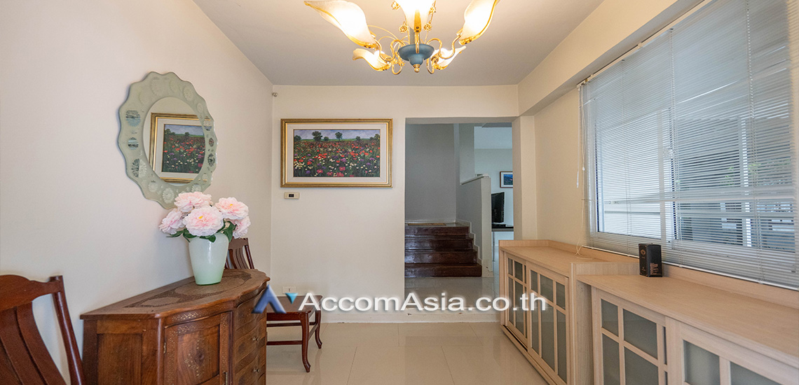 12  4 br House For Rent in sukhumvit ,Bangkok BTS Phrom Phong 2312674