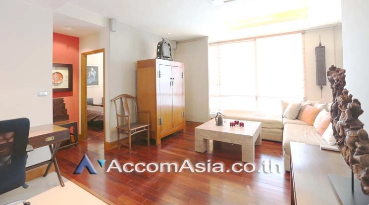 unit 2 Bedrooms  Condominium For Rent in Sathorn, Bangkok  near BTS Chong Nonsi (1512776)