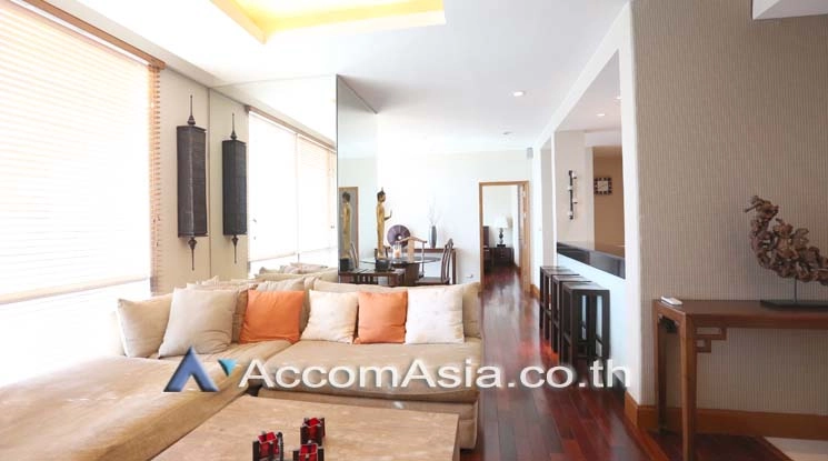 unit 2 Bedrooms  Condominium For Rent in Sathorn, Bangkok  near BTS Chong Nonsi (1512776)