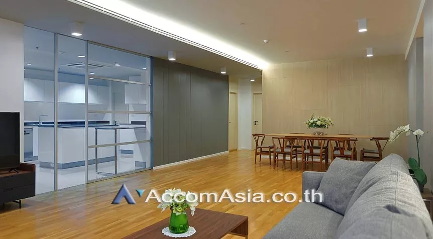 Pet friendly |  3 Bedrooms  Apartment For Rent in Sukhumvit, Bangkok  near BTS Phrom Phong (1412782)