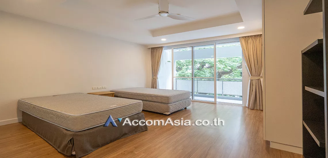 8  3 br Apartment For Rent in Sathorn ,Bangkok BTS Chong Nonsi at Low rise - Cozy Apartment 1412786