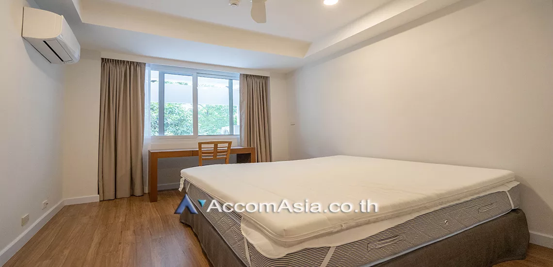 9  3 br Apartment For Rent in Sathorn ,Bangkok BTS Chong Nonsi at Low rise - Cozy Apartment 1412786