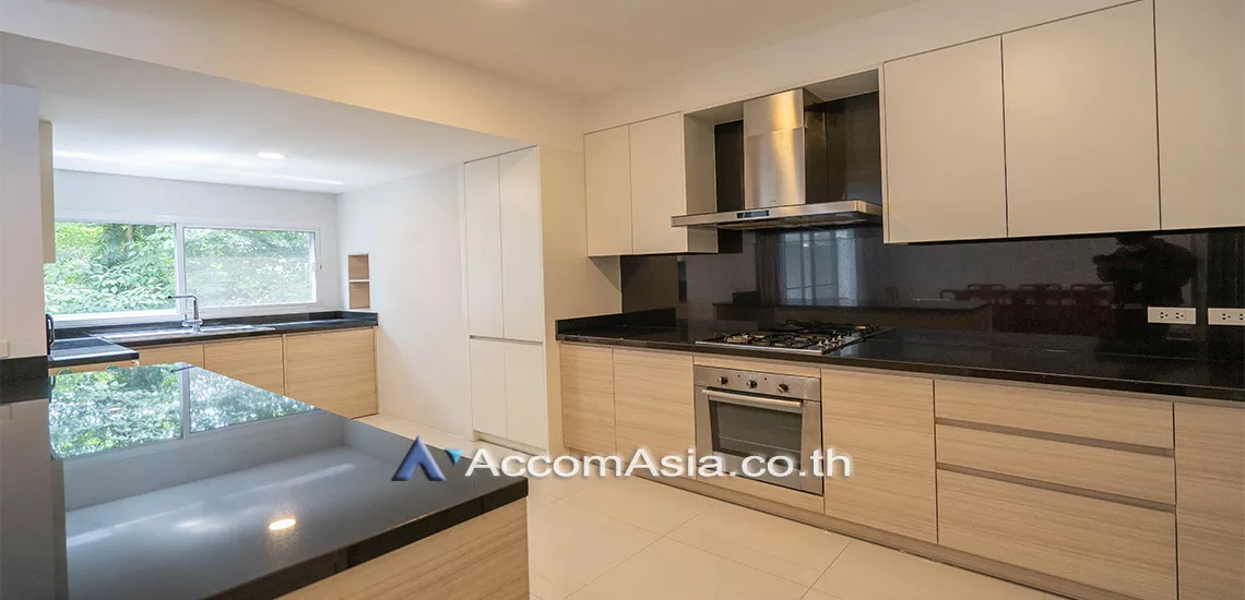 5  3 br Apartment For Rent in Sathorn ,Bangkok BTS Chong Nonsi at Low rise - Cozy Apartment 1412786