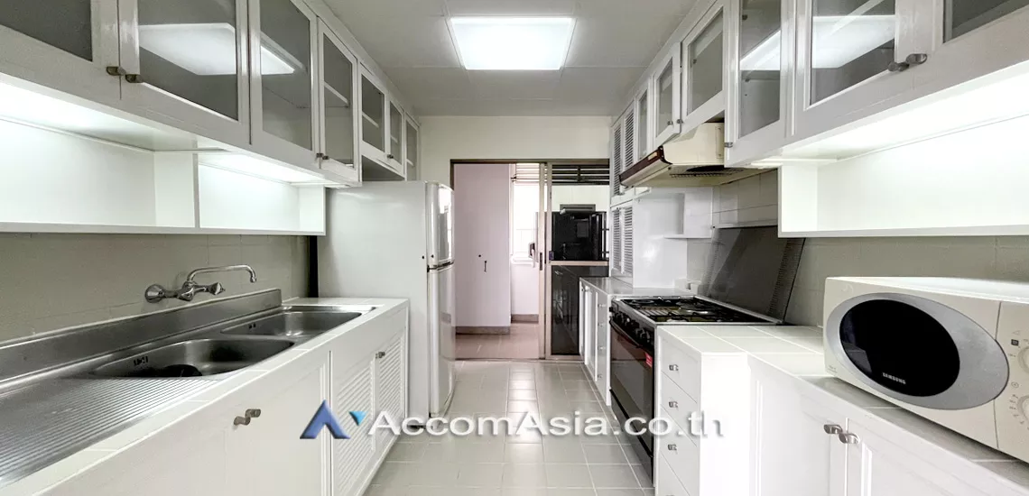 4  3 br Apartment For Rent in Sukhumvit ,Bangkok BTS Phrom Phong at Greenery garden and privacy 1412789
