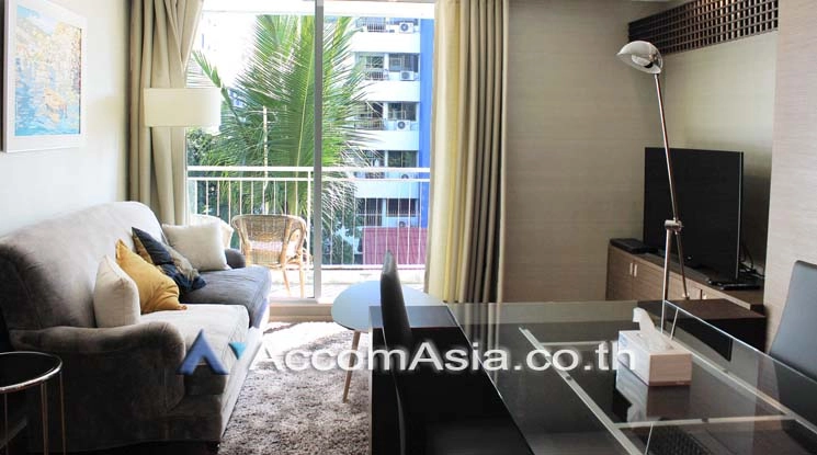 unit 2 Bedrooms  Condominium For Rent in Sukhumvit, Bangkok  near BTS Nana (1512799)