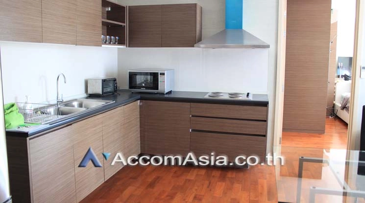 unit 2 Bedrooms  Condominium For Rent in Sukhumvit, Bangkok  near BTS Nana (1512799)