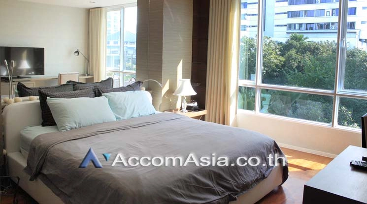 unit 2 Bedrooms  Condominium For Rent in Sukhumvit, Bangkok  near BTS Nana (1512799)