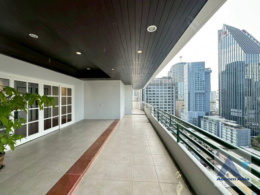unitBig Balcony, Pet friendly |  4 Bedrooms  Apartment For Rent & Sale in Sukhumvit, Bangkok  near BTS Phrom Phong (20551)