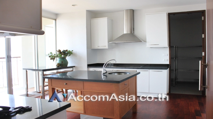 5  4 br Apartment For Rent in Silom ,Bangkok BTS Surasak at A Unique design and Terrace 1412826