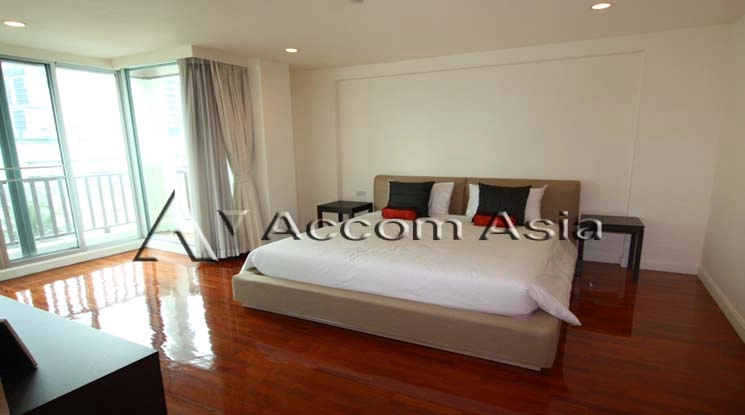 6  3 br Apartment for rent and sale in Silom ,Bangkok BTS Surasak at High-end Low Rise  1512829