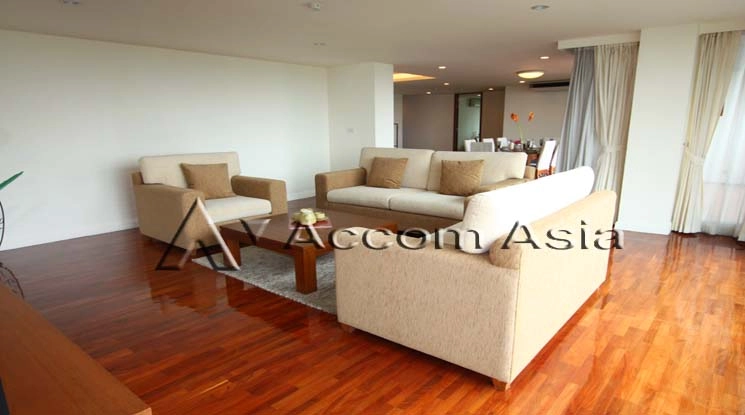 9  3 br Apartment for rent and sale in Silom ,Bangkok BTS Surasak at High-end Low Rise  1512829