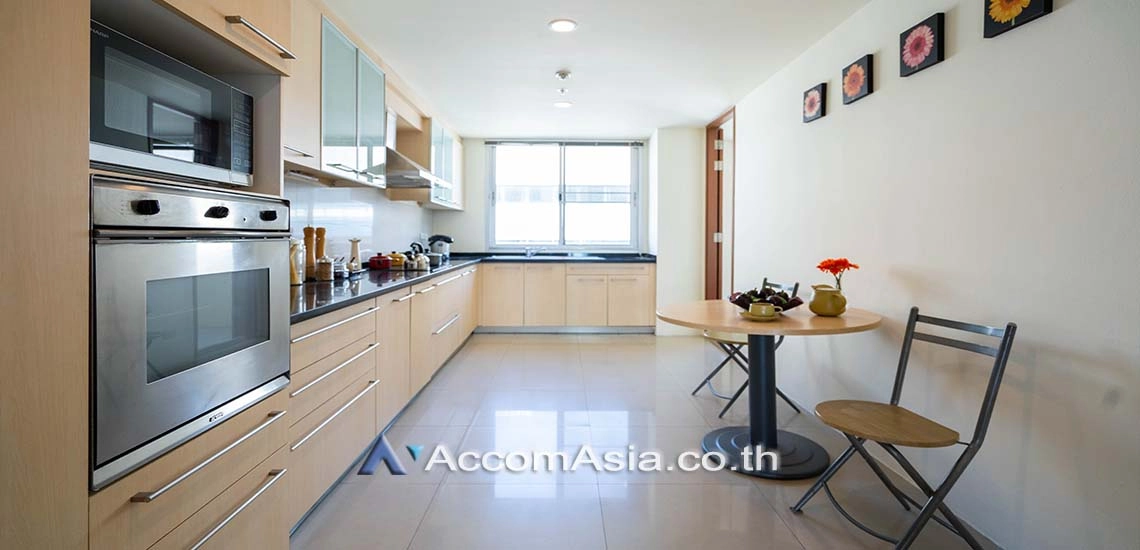 unitPet friendly |  3 Bedrooms  Apartment For Rent in Silom, Bangkok  near BTS Surasak (1412830)