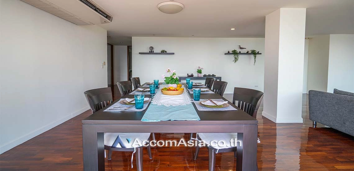 unitPet friendly |  3 Bedrooms  Apartment For Rent in Silom, Bangkok  near BTS Surasak (1412830)