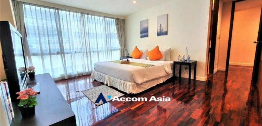 9  3 br Apartment For Rent in Silom ,Bangkok BTS Surasak at High-end Low Rise  1412831