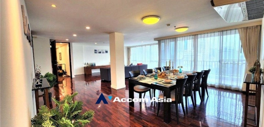 4  3 br Apartment For Rent in Silom ,Bangkok BTS Surasak at High-end Low Rise  1412831