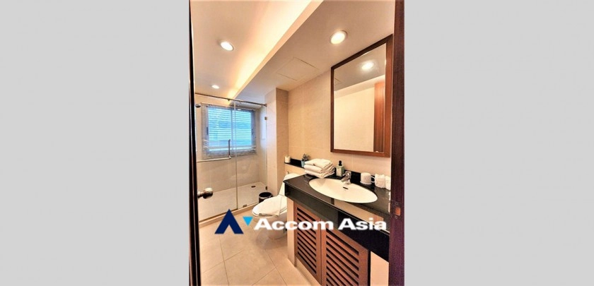 17  3 br Apartment For Rent in Silom ,Bangkok BTS Surasak at High-end Low Rise  1412831