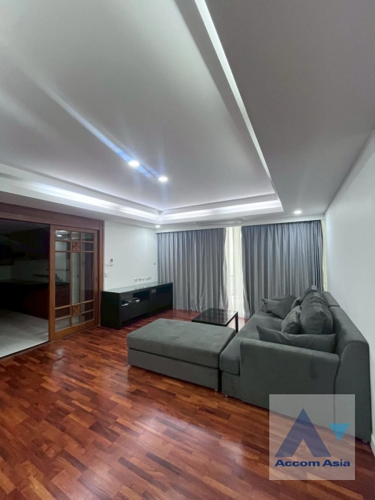 unit 3 Bedrooms  Condominium For Rent & Sale in Sukhumvit, Bangkok  near BTS Phrom Phong (1512838)