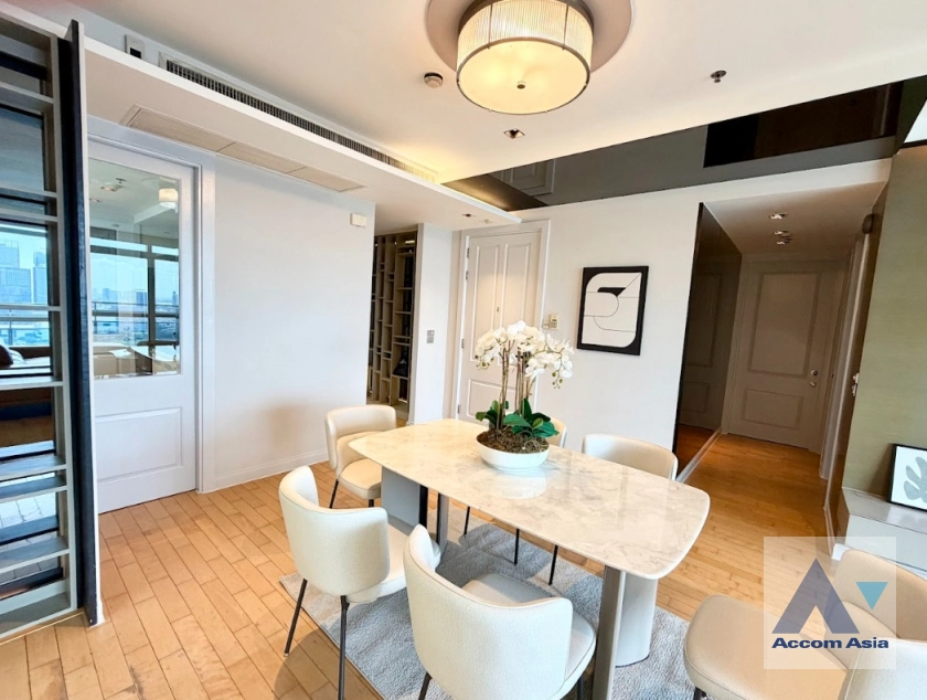 unit 2 Bedrooms  Condominium For Rent & Sale in Ploenchit, Bangkok  near BTS Ploenchit (1512846)