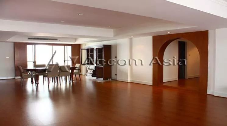 Pet friendly |  4 Bedrooms  Apartment For Rent in Sukhumvit, Bangkok  near BTS Phrom Phong (1412887)