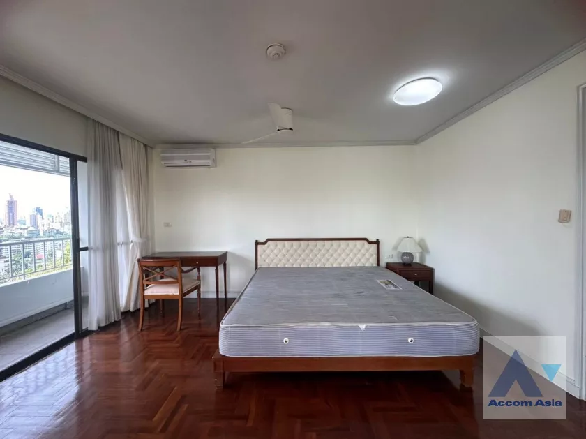 11  3 br Apartment For Rent in Sukhumvit ,Bangkok BTS Phrom Phong at Greenery garden and privacy 1412894