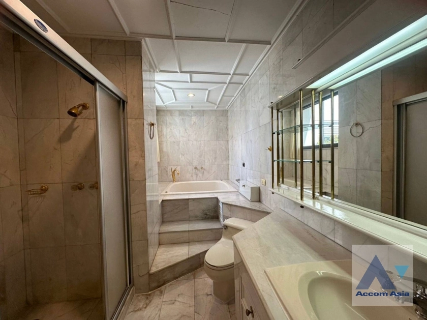 17  3 br Apartment for rent and sale in Sukhumvit ,Bangkok BTS Phrom Phong at Greenery garden and privacy 1412894