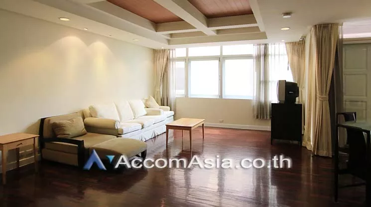  Set among tropical atmosphere Apartment  2 Bedroom for Rent BTS Ploenchit in Ploenchit Bangkok