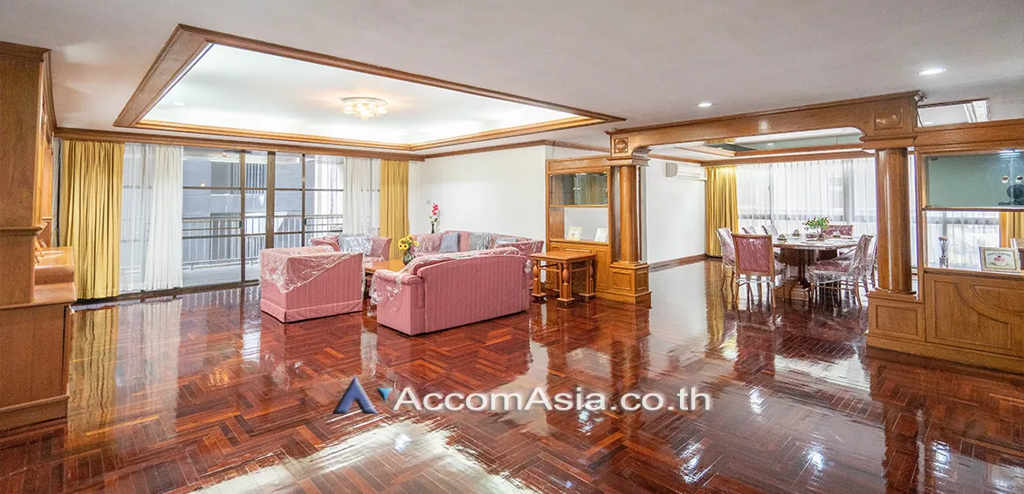 Pet friendly |  3 Bedrooms  Apartment For Rent in Sukhumvit, Bangkok  near BTS Nana (1512903)