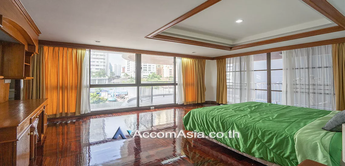 5  3 br Apartment For Rent in Sukhumvit ,Bangkok BTS Nana at Low rise and Peaceful 1512903