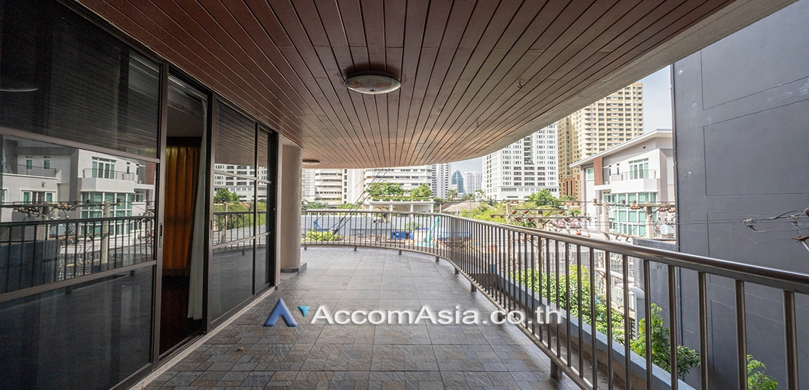 9  3 br Apartment For Rent in Sukhumvit ,Bangkok BTS Nana at Low rise and Peaceful 1512903