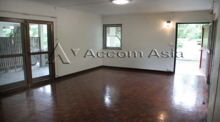 unitPet friendly |  2 Bedrooms  House For Rent in Sukhumvit, Bangkok  near BTS Asok - MRT Sukhumvit (1712908)