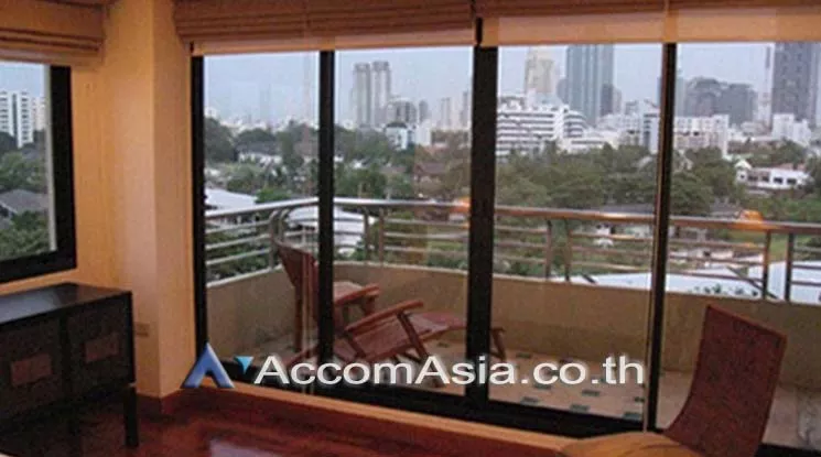 Corner Unit |  Supreme Ville Condominium  2 Bedroom for Rent BTS Chong Nonsi in Sathorn Bangkok