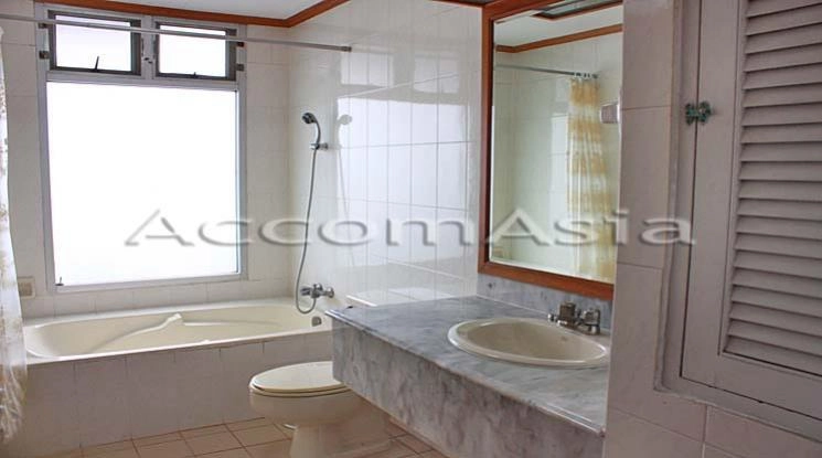 9  2 br Condominium For Rent in Sukhumvit ,Bangkok BTS Nana at Newton Tower 1512916