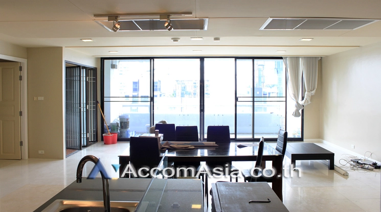 unit 3 Bedrooms  Condominium For Rent & Sale in Ploenchit, Bangkok  near BTS Chitlom (1512940)