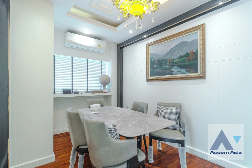 12  3 br Condominium For Rent in Sukhumvit ,Bangkok BTS Asok - MRT Sukhumvit at Prasanmitr 1512949