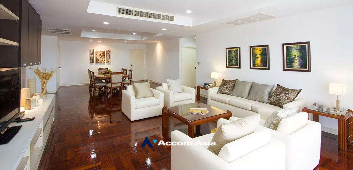 Pet friendly |  The Luxurious Residence Apartment  3 Bedroom for Rent BTS Nana in Sukhumvit Bangkok