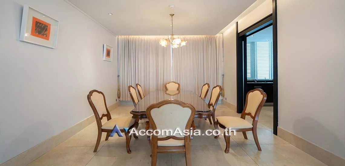  3 Bedrooms  Condominium For Rent in Silom, Bangkok  near BTS Chong Nonsi - BRT Arkhan Songkhro (1512985)