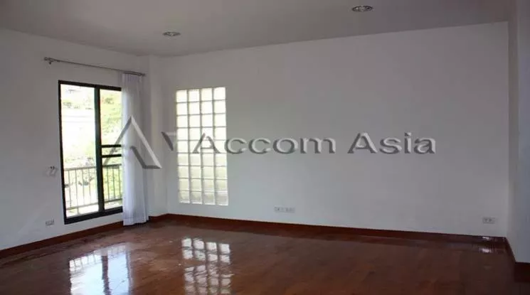 7  4 br Apartment For Rent in Sathorn ,Bangkok BTS Sala Daeng - MRT Lumphini at Secluded Ambiance 20565