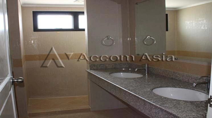 8  4 br Apartment For Rent in Sathorn ,Bangkok BTS Sala Daeng - MRT Lumphini at Secluded Ambiance 20565