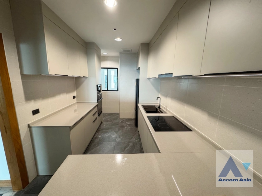 6  3 br Condominium for rent and sale in Sathorn ,Bangkok BTS Sala Daeng - MRT Lumphini at Sathorn Gardens 20566